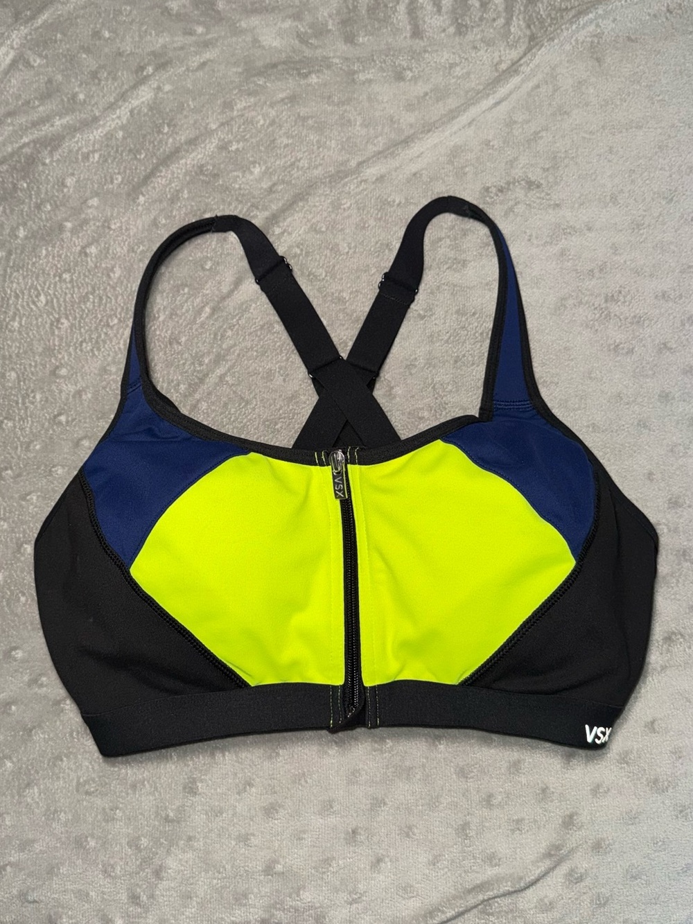 Victorias’s Secret VSX Sport Internal Snap Bra Zip Front Lined Sports Bra — 34D